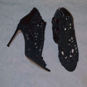 Black sparkly "prom shoes"